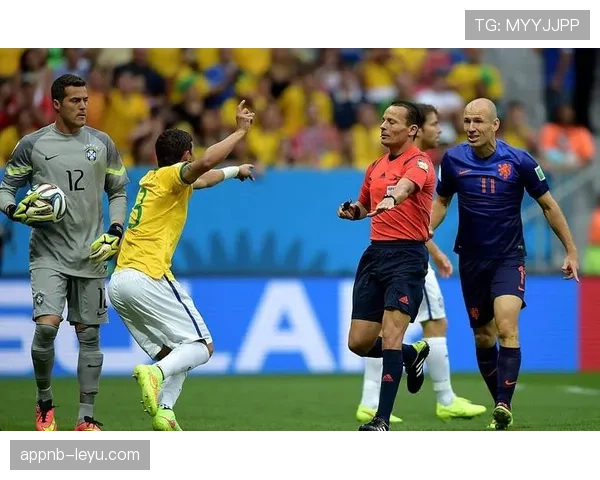 多特蒙德边路突破成制胜关键，客场力克劲敌斩获三分