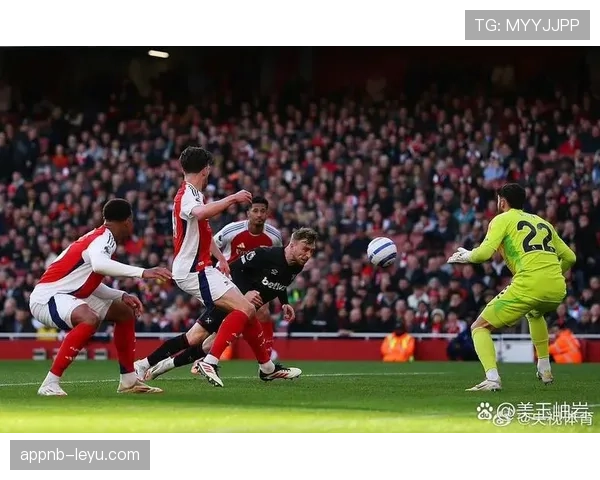 帕奎塔状态回暖携手库尔特精妙助攻，西汉姆联关键战告捷