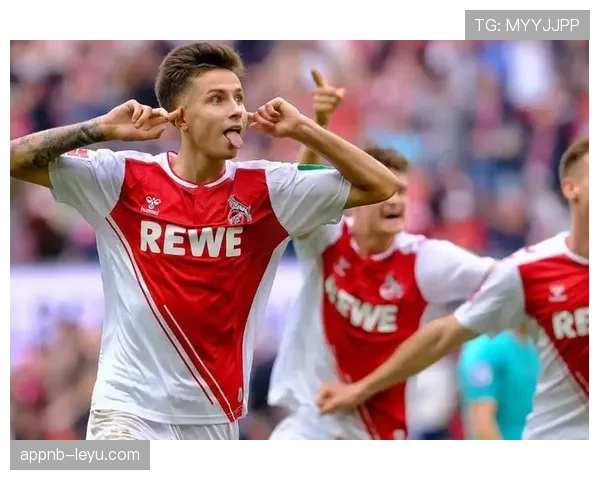 足球励志案例：草根球员逆袭之路展现坚持与奋斗精神