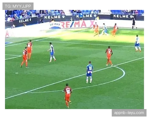 铲球后带人的犯规判罚标准有哪些细节你必须知道