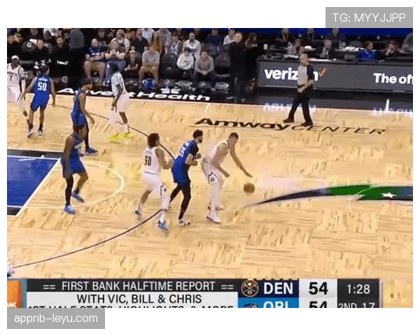 霍姆格伦高位挡拆较上季更牵制约基奇拉开外线