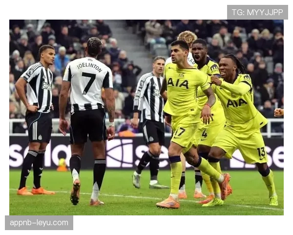 热刺关键战表现起伏问题，持续影响球队稳定性与争冠形势